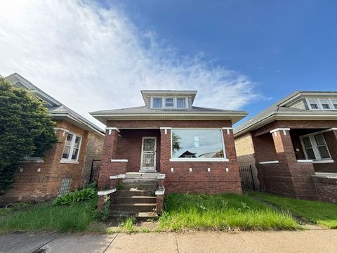 Photo of 511 E 88th Place, Chicago, IL 60619 (MLS # 12638813)