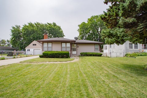 Photo of 10113 McLean Avenue, Melrose Park, IL 60164 (MLS # 12711684)