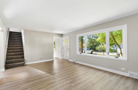 Tiny photo for 523 S Edgewood Avenue, Lombard, IL 60148 (MLS # 12792282)