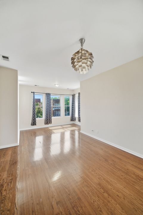 Tiny photo for 6712 S Ridgeland Avenue #3A, Chicago, IL 60649 (MLS # 12532819)