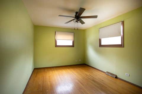 Tiny photo for 936 Estes Street, Gurnee, IL 60031 (MLS # 12727015)