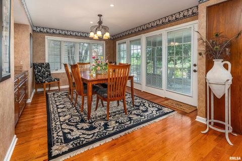 Tiny photo for 15866 Moellers Road, Marion, IL 62959 (MLS # EB459406)