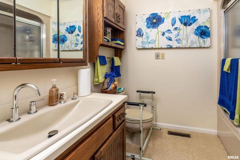 Tiny photo for 15866 Moellers Road, Marion, IL 62959 (MLS # EB459406)