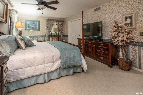 Tiny photo for 15866 Moellers Road, Marion, IL 62959 (MLS # EB459406)