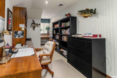 Tiny photo for 15866 Moellers Road, Marion, IL 62959 (MLS # EB459406)