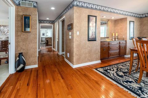 Tiny photo for 15866 Moellers Road, Marion, IL 62959 (MLS # EB459406)