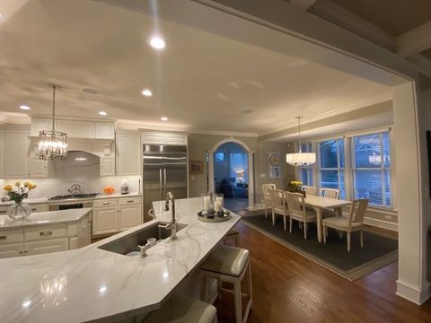 Tiny photo for 835 Avon Court, Glen Ellyn, IL 60137 (MLS # 12491391)