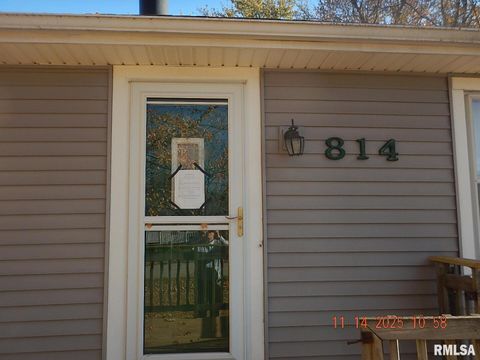Tiny photo for 814 4TH Street, Colona, IL 61241 (MLS # QC4269510)
