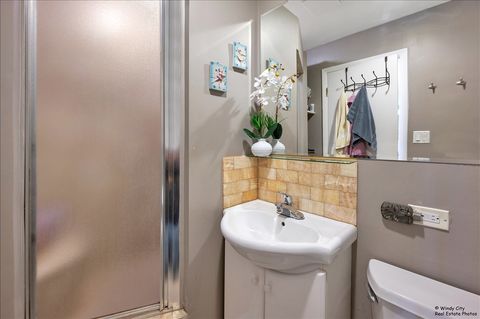 Tiny photo for 2620 N Windsor Drive #201, Arlington Heights, IL 60004 (MLS # 12486874)