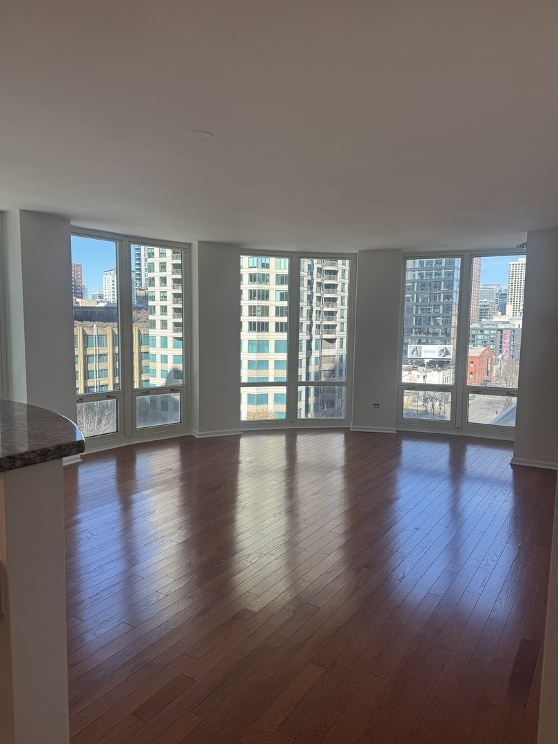 345 N LaSalle Drive 801