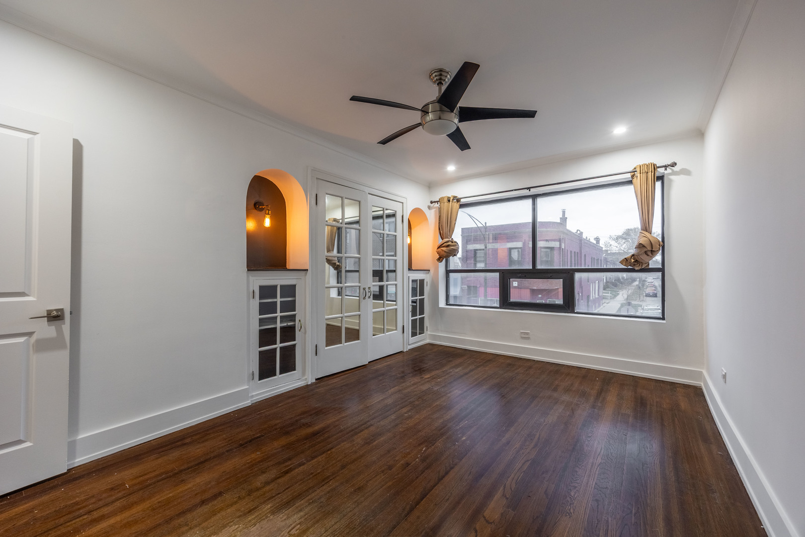 3716 W Belmont Avenue 2