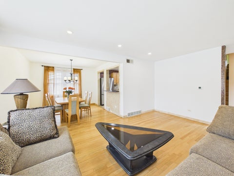 Tiny photo for 442 Gaylin Court, Bensenville, IL 60106 (MLS # 12756892)