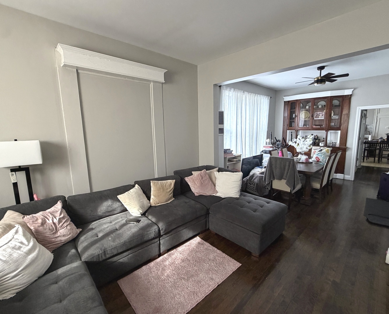 927 S Claremont Avenue