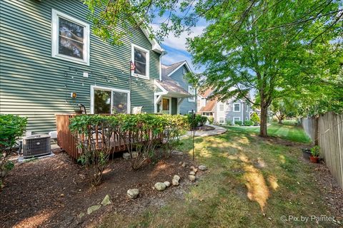 Tiny photo for 2783 Wayfaring Lane #14B, Lisle, IL 60532 (MLS # 12519249)