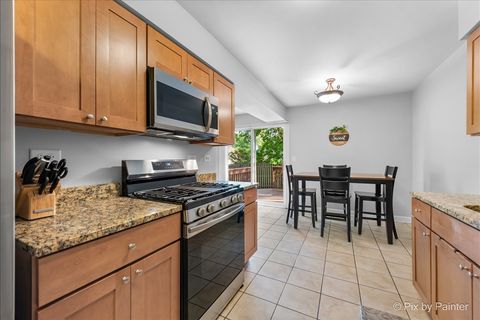 Tiny photo for 2783 Wayfaring Lane #14B, Lisle, IL 60532 (MLS # 12519249)