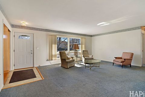 Tiny photo for 86 Mariposa Avenue, Waukegan, IL 60087 (MLS # 12585589)