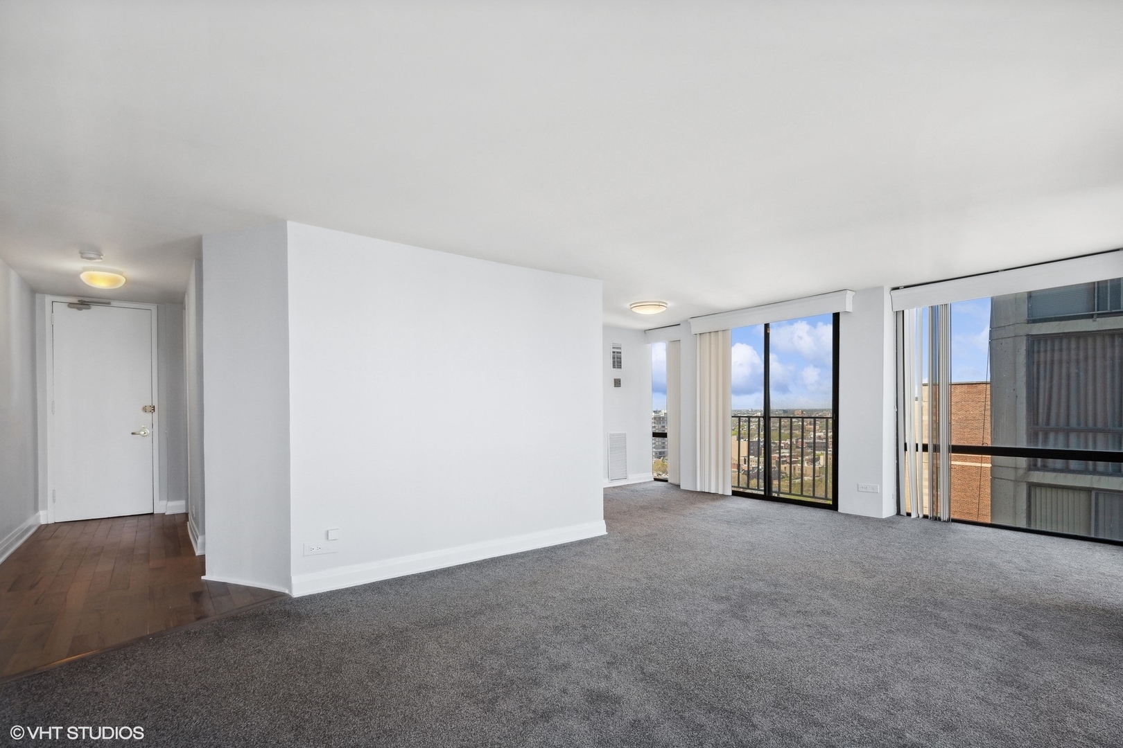 345 W Fullerton Parkway 2107