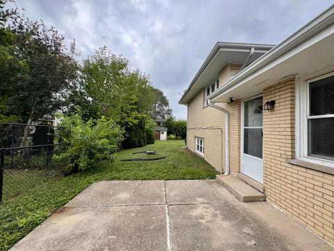 Tiny photo for 17204 Bernadine Street, Lansing, IL 60438 (MLS # 12457357)