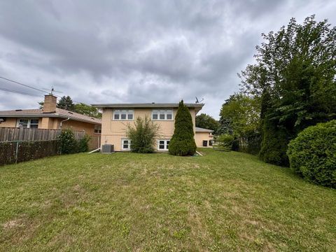 Tiny photo for 17204 Bernadine Street, Lansing, IL 60438 (MLS # 12457357)