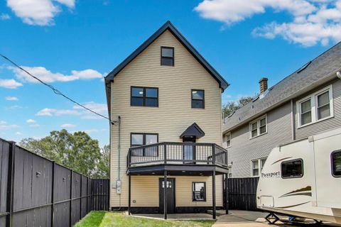 Tiny photo for 4305 N Mobile Avenue, Chicago, IL 60634 (MLS # 12564677)