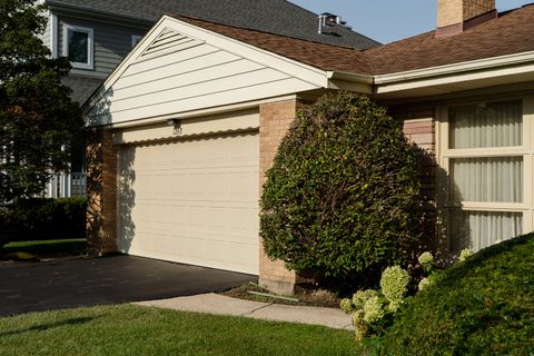 Tiny photo for 1263 CARLISLE Place, Deerfield, IL 60015 (MLS # 12472282)