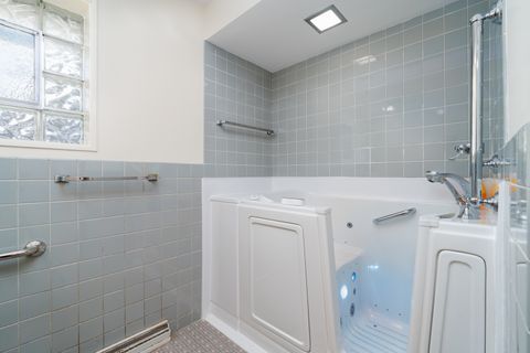 Tiny photo for 1263 CARLISLE Place, Deerfield, IL 60015 (MLS # 12472282)