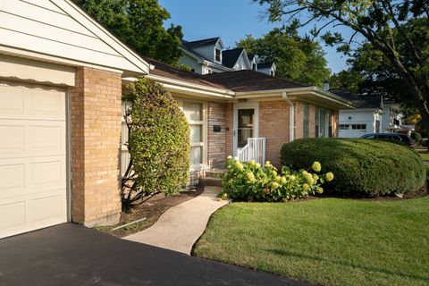 Tiny photo for 1263 CARLISLE Place, Deerfield, IL 60015 (MLS # 12472282)