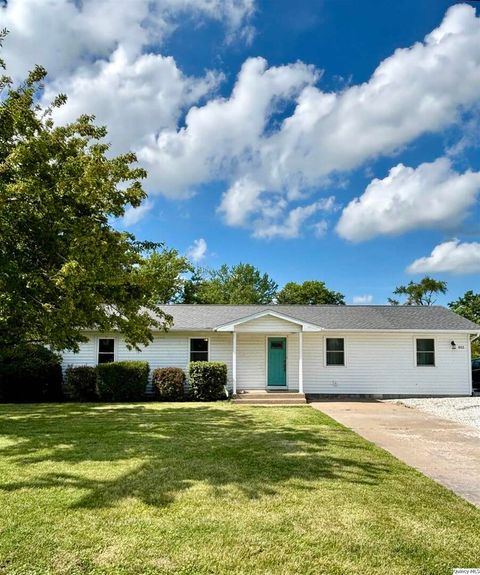 802 W Main Street, La Harpe, IL 61450 - #: 12406717