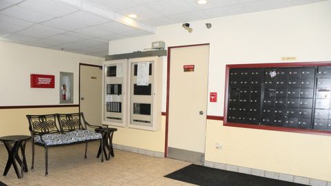 Tiny photo for 290 N Westgate Road #200, Mount Prospect, IL 60056 (MLS # 12499710)