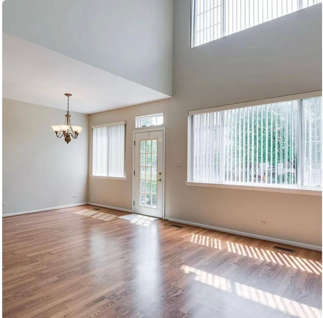 1 S Oakhurst Drive