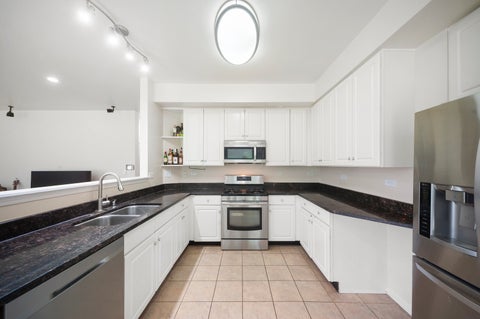 Tiny photo for 1531 Vineyard Drive, Gurnee, IL 60031 (MLS # 12738227)