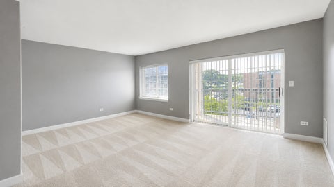 Tiny photo for 2301 Oakmont Way #502, Darien, IL 60561 (MLS # 12704002)