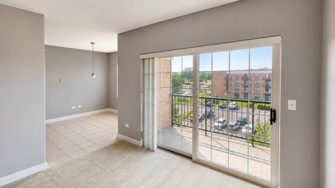 Tiny photo for 2301 Oakmont Way #502, Darien, IL 60561 (MLS # 12704002)