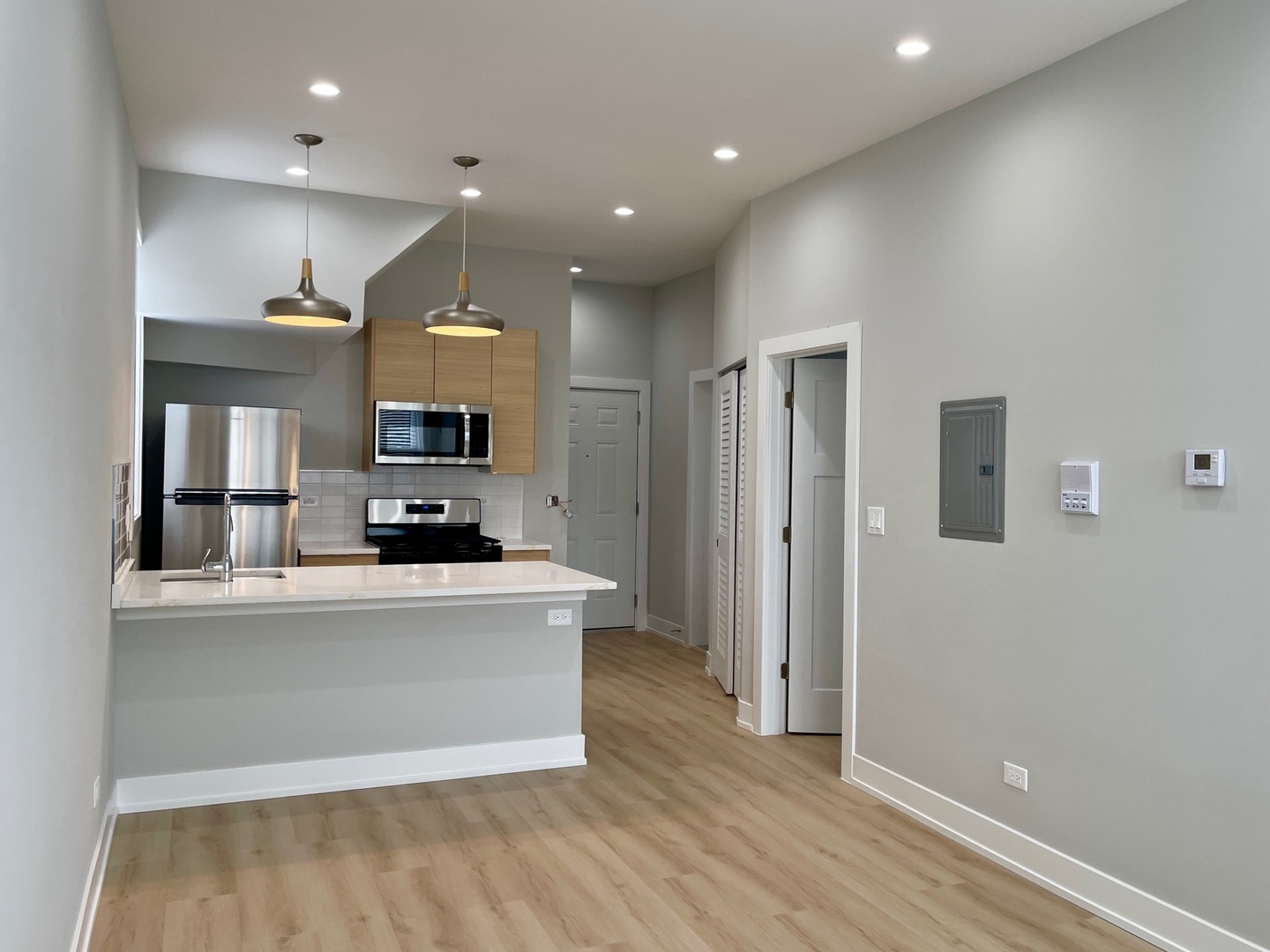 2238 W 24th Street 2F