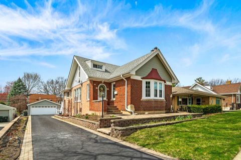Photo of 158 S Benton Street, Palatine, IL 60067 (MLS # 12680424)