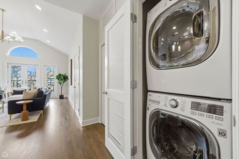 Tiny photo for 1035 W Taylor Street #3, Chicago, IL 60607 (MLS # 12571760)