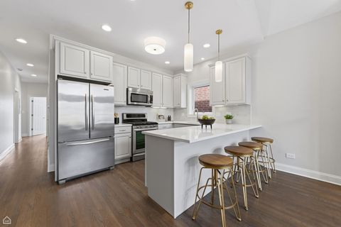 Tiny photo for 1035 W Taylor Street #3, Chicago, IL 60607 (MLS # 12571760)