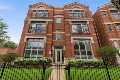 1035 W Taylor Street 3 Chicago IL 60607
