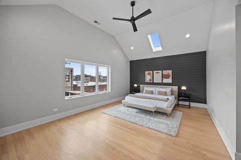 Tiny photo for 2323 W Farragut Avenue, Chicago, IL 60625 (MLS # 12596591)