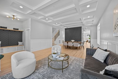 Tiny photo for 2323 W Farragut Avenue, Chicago, IL 60625 (MLS # 12596591)