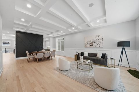 Tiny photo for 2323 W Farragut Avenue, Chicago, IL 60625 (MLS # 12596591)