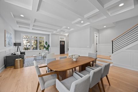 Tiny photo for 2323 W Farragut Avenue, Chicago, IL 60625 (MLS # 12596591)