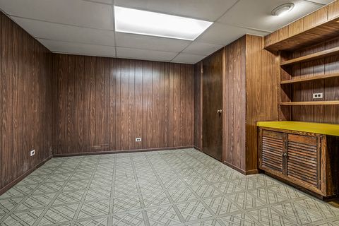 Tiny photo for 808 COVE Avenue, Lockport, IL 60441 (MLS # 12487159)