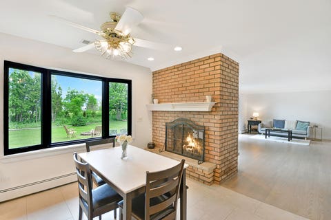 Tiny photo for 5 Bruce Circle N, Hawthorn Woods, IL 60047 (MLS # 12720955)