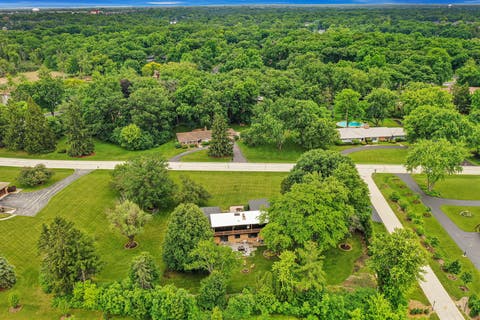 Tiny photo for 5 Bruce Circle N, Hawthorn Woods, IL 60047 (MLS # 12720955)