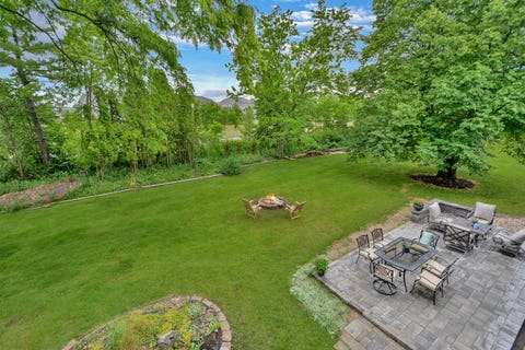 Tiny photo for 5 Bruce Circle N, Hawthorn Woods, IL 60047 (MLS # 12720955)