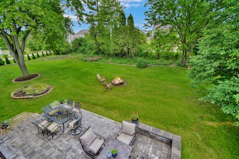 Tiny photo for 5 Bruce Circle N, Hawthorn Woods, IL 60047 (MLS # 12720955)