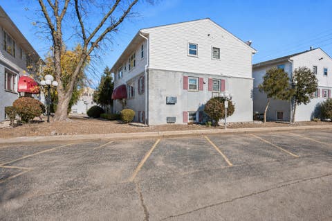 Tiny photo for 9421 Kelvin Lane #3153, Schiller Park, IL 60176 (MLS # 12740398)