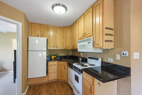 Tiny photo for 301 Ambria Drive, Mundelein, IL 60060 (MLS # 12721464)