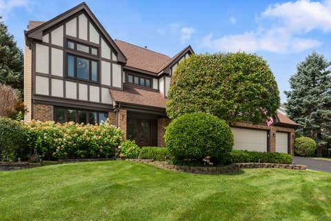 Photo of 301 Ambria Drive, Mundelein, IL 60060 (MLS # 12721464)